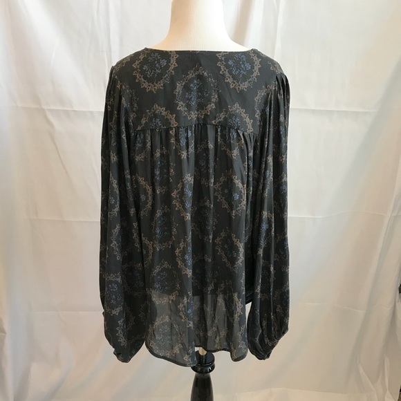 Free People long sleeve floral top size medium - Picture 2 of 5